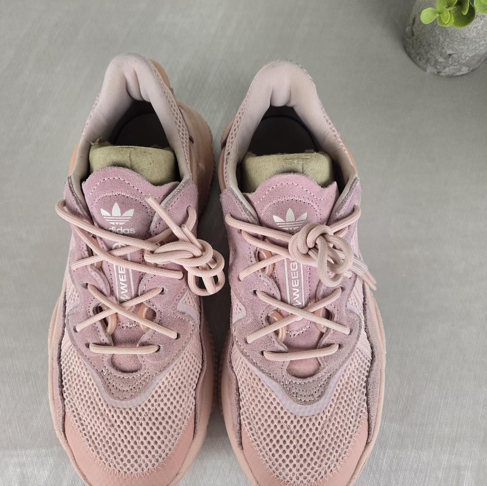 OZWEEGO Adidas Women's Soft Pink Sneakers - Picture 2 of 15